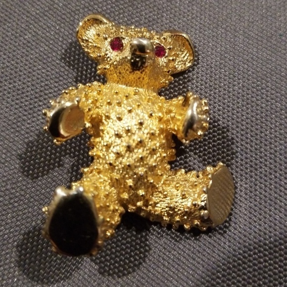 Gold Teddy Bear Pin - Picture 1 of 3